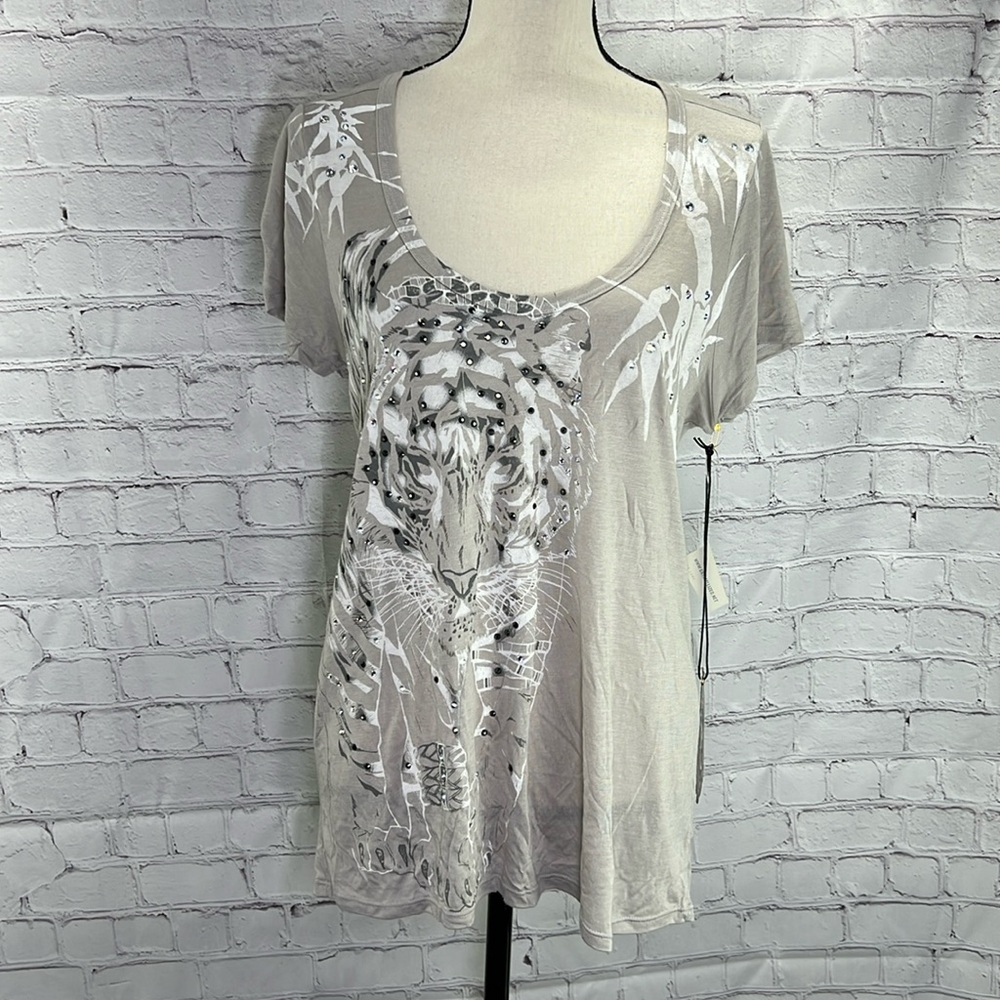 ⭐️Konquest Key by key closet Los Angeles rhinestone tiger t-shirt NWT size small